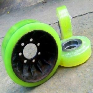 Bánh xe nâng điện Komatsu đứng lái