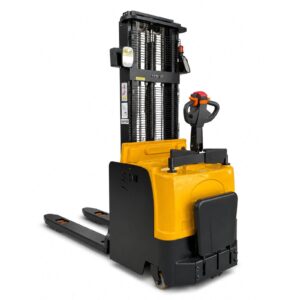 Mua Xe Nâng Điện 3M Tự Động Cần Chú Ý Những Điều Gì?