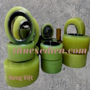 Clark electric forklift wheels green