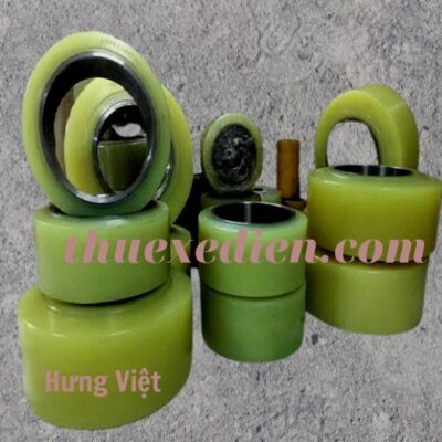 Clark electric forklift wheels green