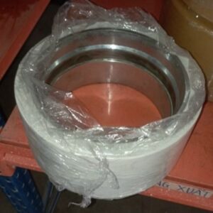 Bánh bọc cao su trăng tại Thuê Xe điện