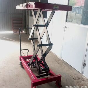 Xe nâng mặt bàn 1500mm